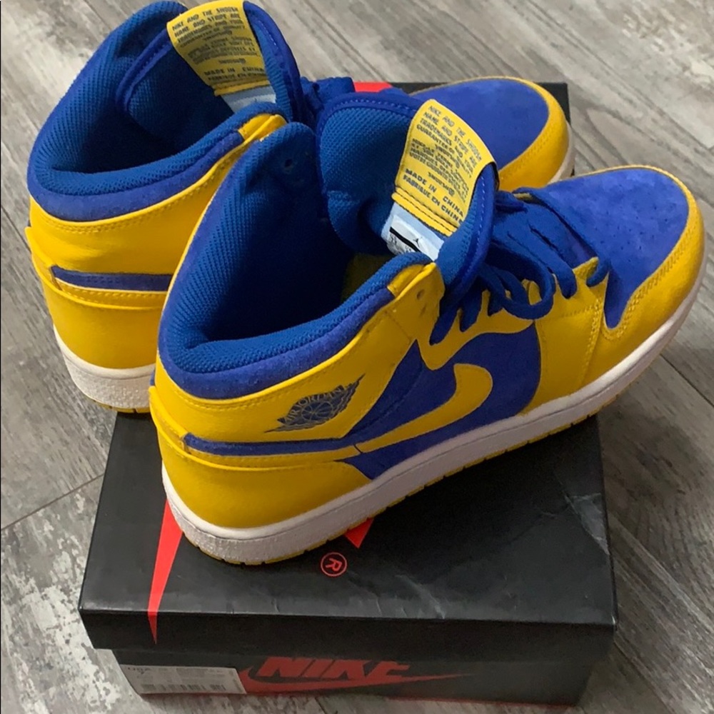 ❌SOLD🚫Air Jordan 1 Retro high OG BG yellow/blue - Picture 9 of 9
